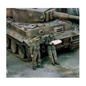  Tiger Tank Crew 2 Figures 1 35 Verlinden Toys & Games