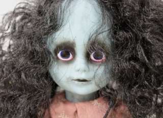 Mezco Toyz 2004 LIVING DEAD 10 Zombie Girl Doll Black Hair Brown 