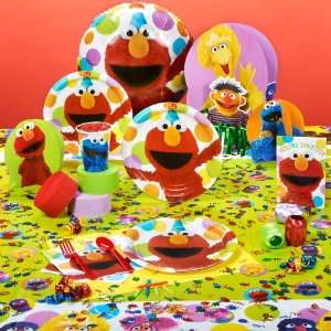    Sesame Street Elmo Party Deluxe Party Pack for 8 Toys & Games