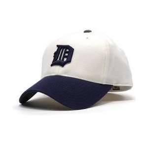  Detroit Tigers 1929 30 Cooperstown Fitted Cap   Cream/Navy 