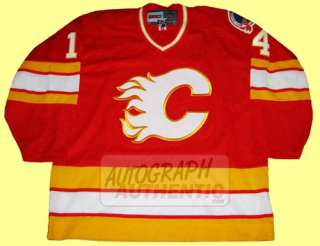 Autographed Theo Fleury Calgary Flames Jersey (red)  