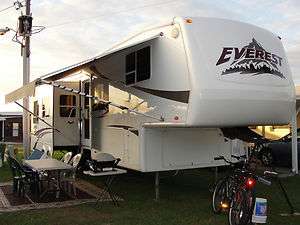 2004 Everest by Keystone 35ft 5th wheel rv camper with 3 slide outs 