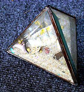 beveled glass triangular pyramid sand & sea shell scene  