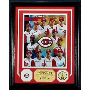 2003 Cincinnati Reds Team Collage Pin Collection Photo Mint  
