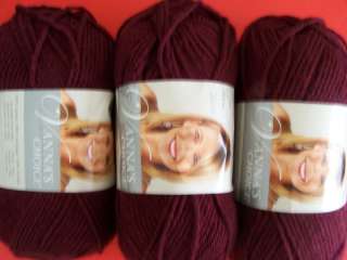 Lion Brand Vannas Choice yarn, Burgundy, 3 sk  