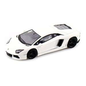  Lamborghini AVENTADOR 1/43 Elite Pearl White Toys & Games