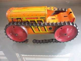 VINTAGE MARX WIND UP CATERPILLAR CLIMBING TRACK TRACTOR  