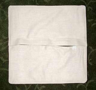photo is of typical backside of pillow cover showing velcro closure 