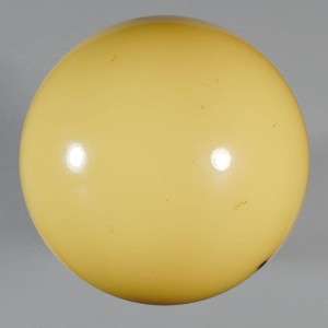   extremely rare bakelite cue ball with three dots (early measle