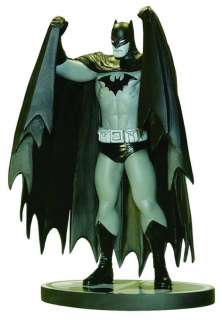 Name of Comic(s)/Title? DC BATMAN Black & White STATUE   Matt 