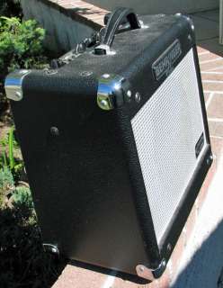 for offering is a Behringer Vintager GM110 Combo Amplifier
