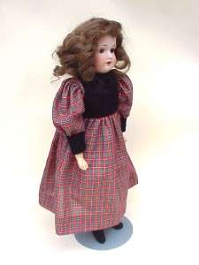 with some cotton under the lead of the rocker easily fixed doll with 