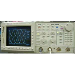 Tektronix TDS520C digital oscilloscope with 500 MHz with 1F 1M 2F VGA 