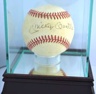   /DNA Auth Autographed Baseball on Rawlings Bobby Brown AL Ball  