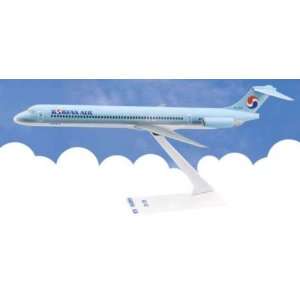   Plane Display (LP30134   MD 80 Korean 1/200, LP3016   MD 81 Sas 1/200