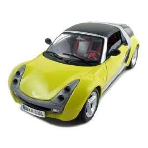  Smart Roadster Coupe Yellow 118 Diecast Model Car Toys 