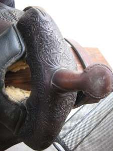   32 used Professionals Choice cinch and used brown Tory breastplate