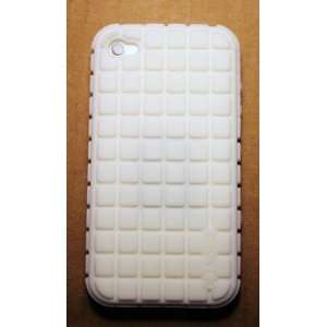  White PixelSkin Type Silicone Case Cover for iPhone 4 / 4g 