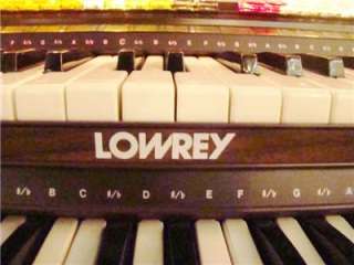 Lowrey Holiday Organ Model D350 in White  