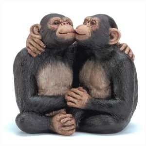   Lifelike Kissing Monkeys Lovers Couple Figurine Statue
