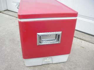 Vintage 1977 Red Coleman Camping Cooler 22 1/2 W x 13 1/2 D x 15 3/4 