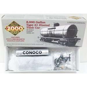    Life Like 21754 Proto 2000 HO Conoco Tank Car Kit Toys & Games