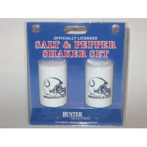 INDIANAPOLIS COLTS Ceramic Salt & Pepper Shaker Set both with Team 