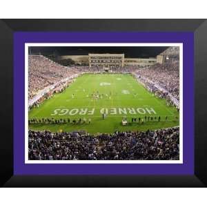   15 x 20 Stands are Packed at Amon G. Carter Stadium