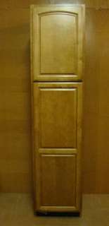 Kraftmaid Maple Kitchen / Bathroom Pantry Cabinet 21w  