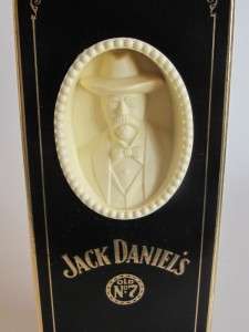 Vintage Jack DANIELS Black Label CAMEO Gift Box w/ Bottle  