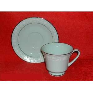  Noritake Love Song #8002 W81 Cups & Saucers Kitchen 