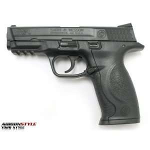   & Wesson Military&Police, 0.177 Black CO2 Pistol