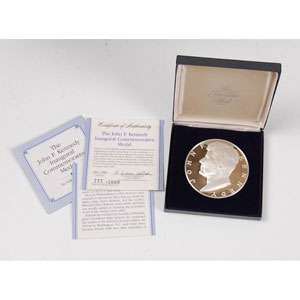 Franklin Mint John F Kennedy 8.2 Troy OZ .925 Sterling Silver Commem 