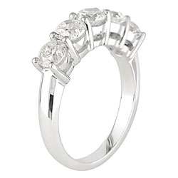 18k White Gold 2ct TDW 5 stone Diamond Ring  