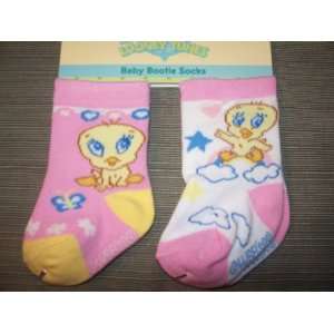   Tunes Infant Baby Bootie Socks ~ 2 Pair, 0 3 Months ~ Tweety Baby