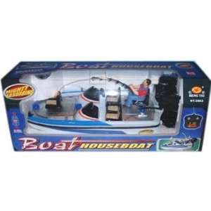    RC Bass Boat High Performance Fishing Speed Boat 18 Toys & Games