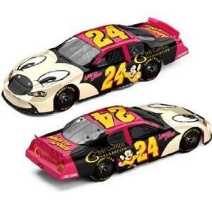 Jeff Gordon 2006 Mighty Mouse 1/24 Diecast LOOK  