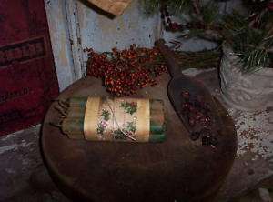 PRIMITIVE~GREEN BAYBERRY CANDLES~ BEESWAX ~ EARLY LOOK  