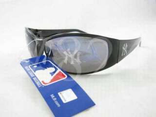 MLB New York Yankees + Free Nylon Cover Sunglasses  