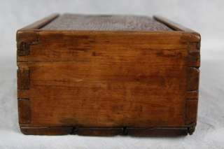 L71 ANTIQUE 19TH CENTURY NEW ENGLAND DOVETAILED SPICE BOX WITH SLIDE 
