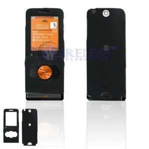  Sony Ericsson W350 Cell Phone Black Rubber Feel Protective 