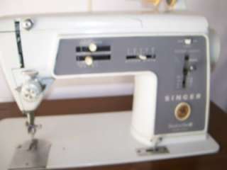 Singer Sewing Machine Model 600 E with Cabinet  