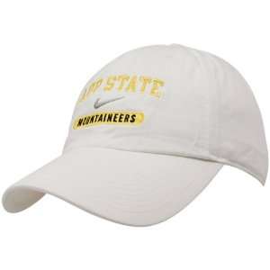 Nike Appalachian State Mountaineers White Heritage 86 Campus 