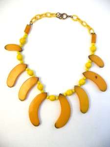   Vintage 1930s 40s Art Deco Tropical BAKELITE Bananas Necklace  
