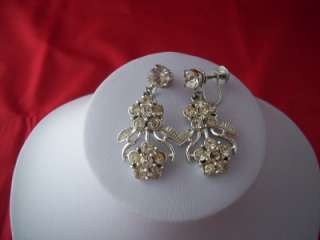 Up for sale is a beautiful pair of vintage Coro signed earrings. They 