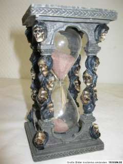 Sanduhr Stundenglas Glasenuhr Gothic Totenkopf schwarzer Sand 15cm 