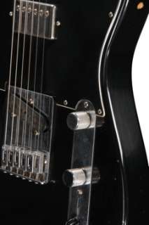   Worn Player Telecaster Solidbody Electric Guitar Features at a Glance