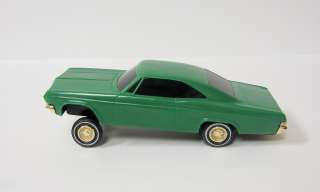   Chevrolet Impala Plastic Model Car   Lowrider   Green   Out of box