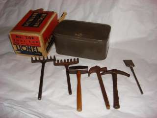 1930s Lionel 208 Tool Kit in tool box w/OB  has tools inside 