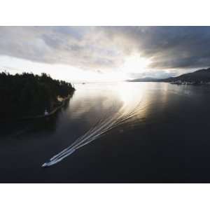  Speed Boat in Burrard Inlet, Vancouver, British Columbia 